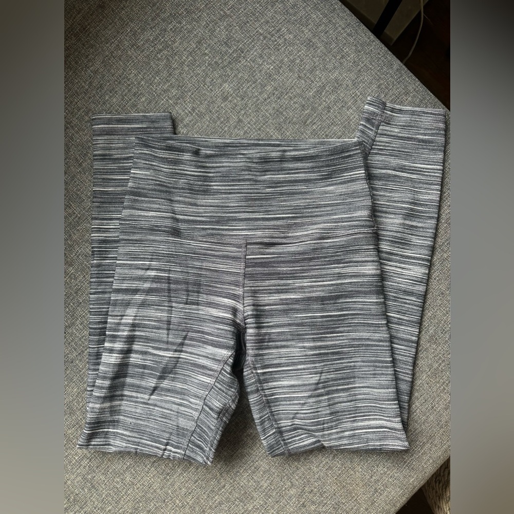 Lululemon 25’ leggings
